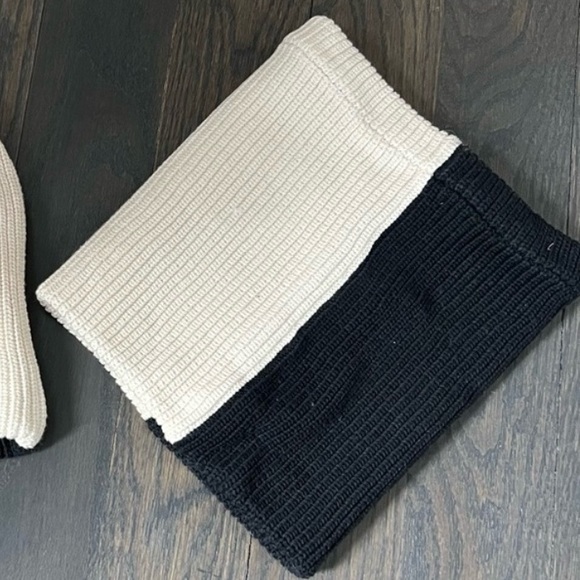 DONNI. NWOT Black & White Duo Neck Cuff Scarf - Picture 3 of 5